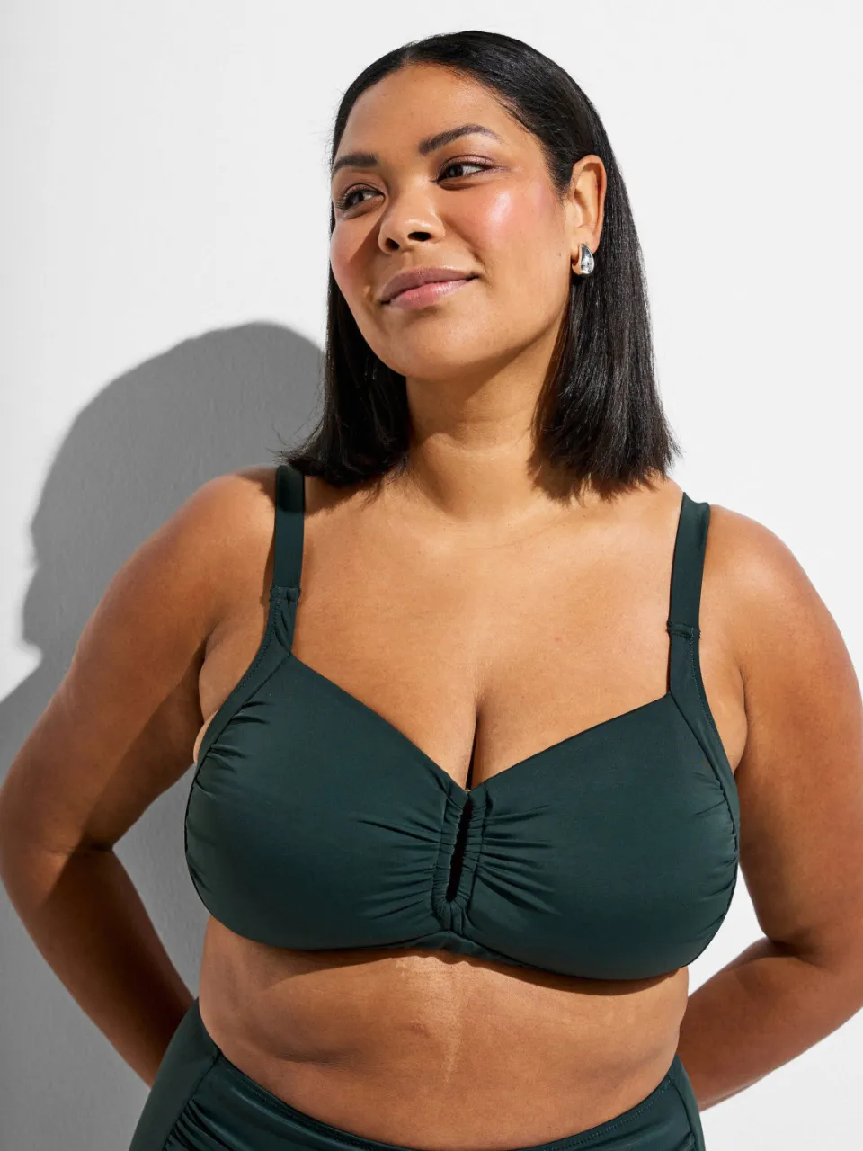 Zizzi STILDE voorgevormde bikinitop donkergroen, foto 3