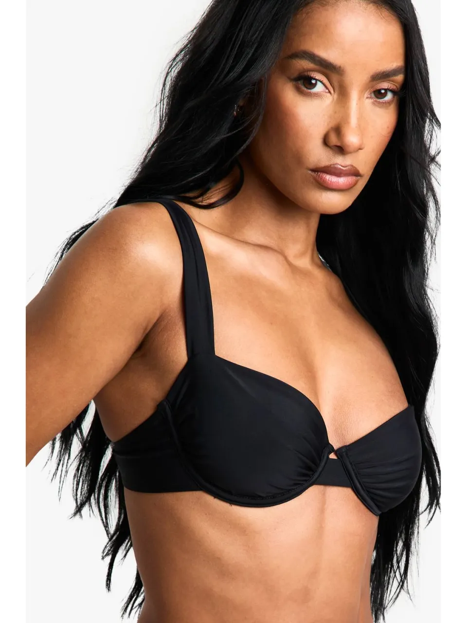 boohoo Dames Petite Swimwear Essentials Balkonie Bikini Top zwart, foto 2