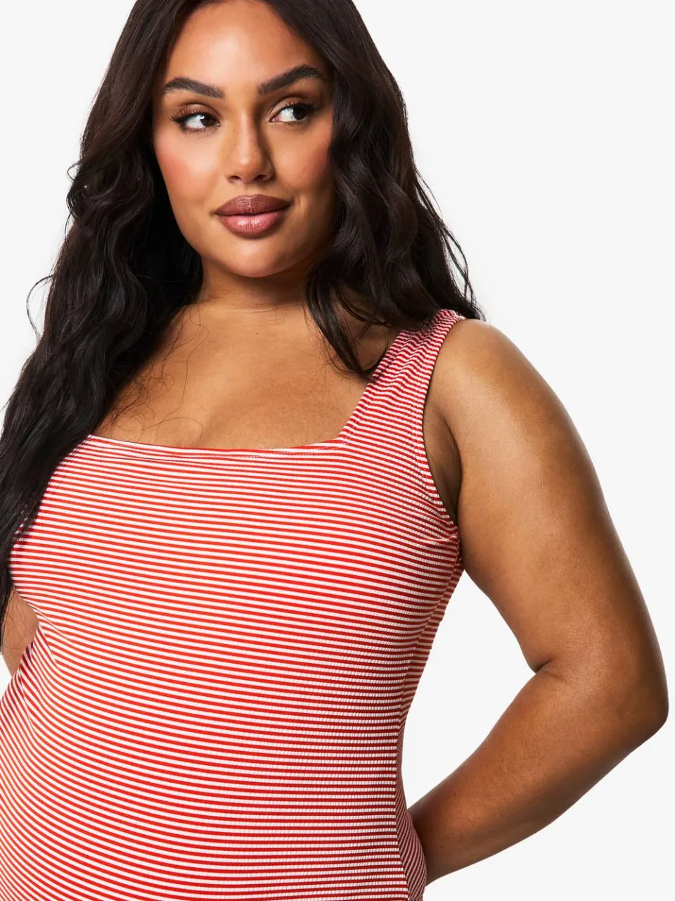 boohoo Dames Plus Seersucker Streep Scoop Neck Badpak rood, foto 5