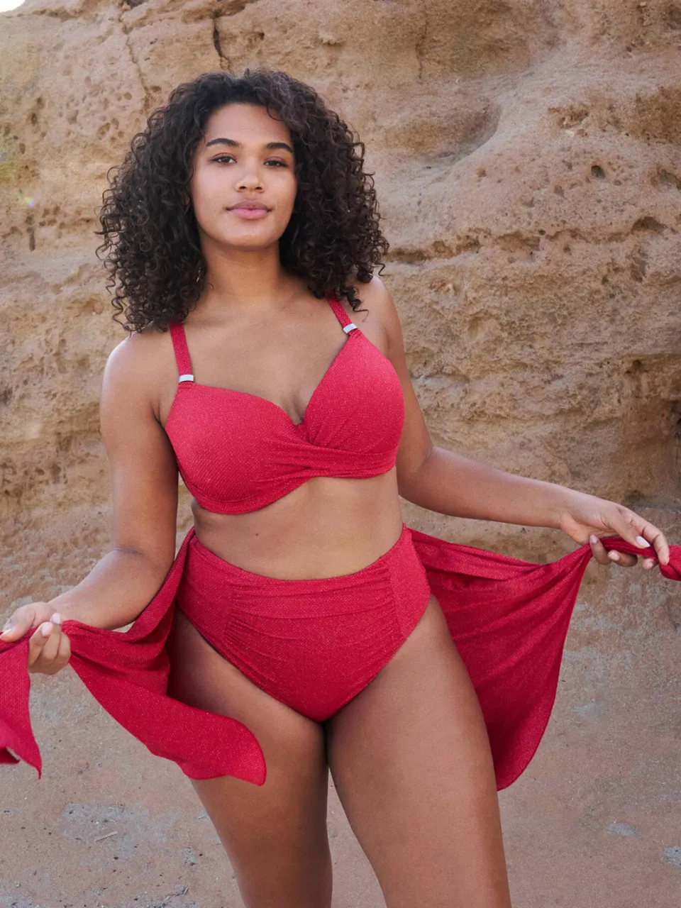 BEACHWAVE Curve high waist bikinibroekje met lurex en textuur rood, foto 3