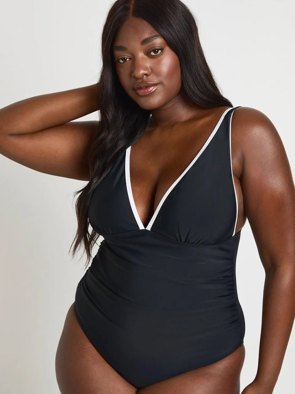 boohoo Dames Plus Buikcontrolerend Badpak Met Diepe Hals zwart, foto 3