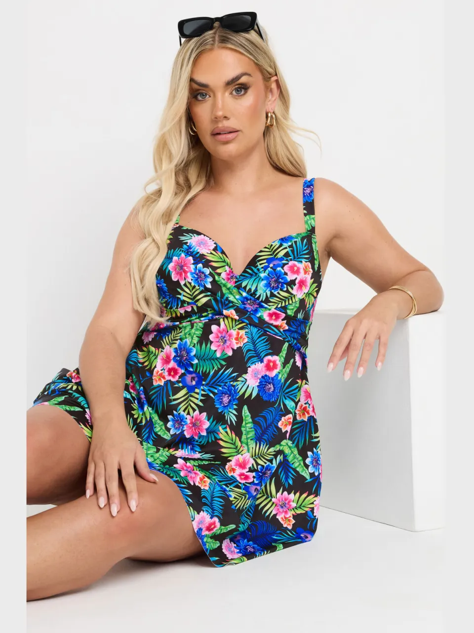 Yours Tankinitop Met Tropisch Bloemenmotief En Beugel In Zwart/Blauw Black