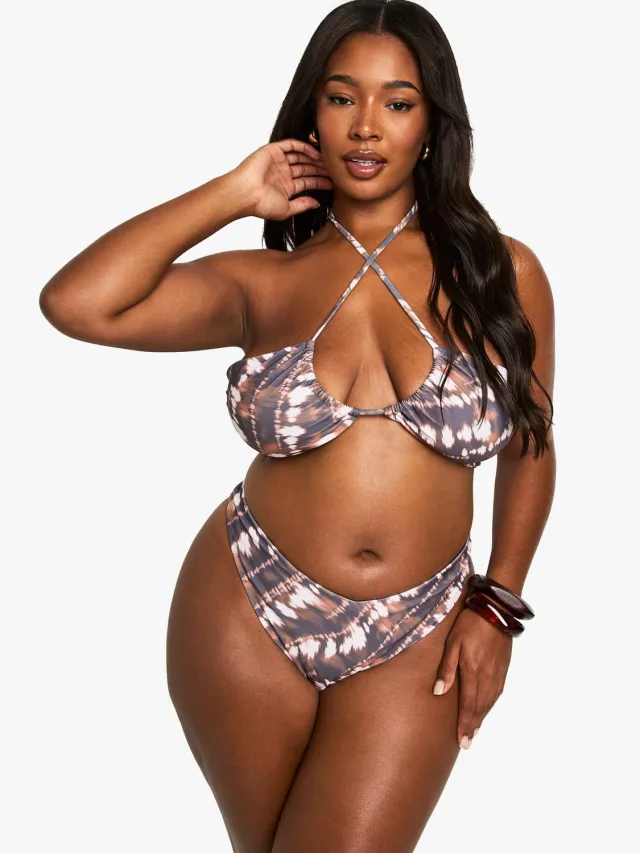 boohoo Dames Plus Tie Dye Bandeau Tie Front Bikini Top multicolor, foto 3