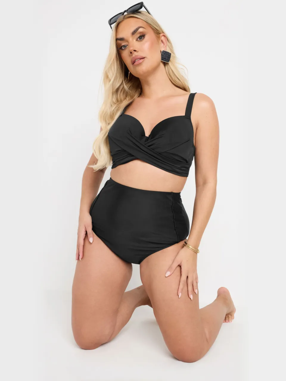 Yours Premium Bikinitop Met Gedraaide Voorkant En Beugel In Zwart Black