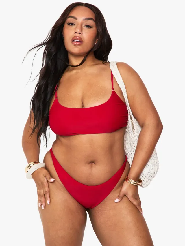 boohoo Dames Plus Zwemkleding Essentials V-front slip Rood