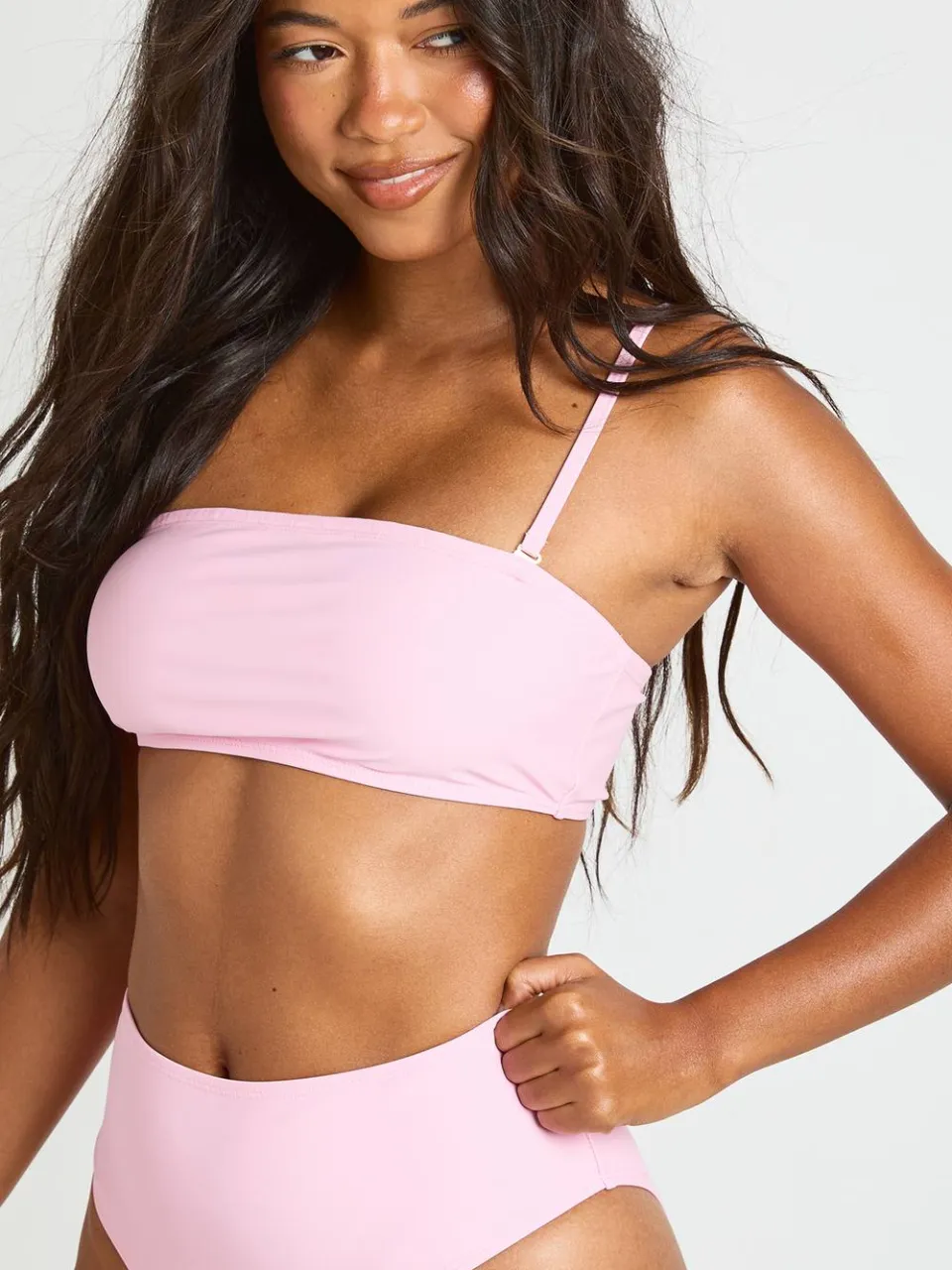 boohoo Dames Essentials Bandeau Bikinitop roze, foto 4