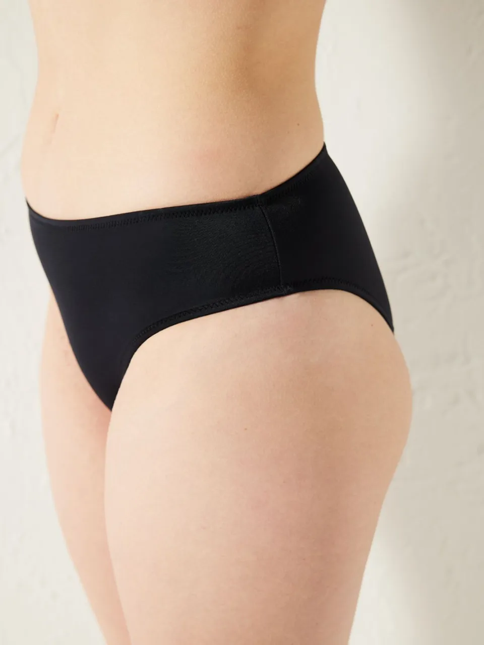 Penti Mid-waisted hipster bikini broekjes zwart, foto 2