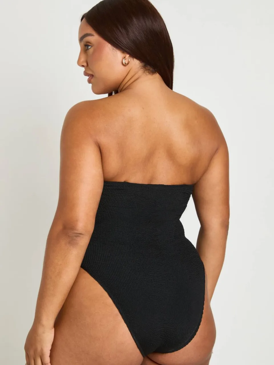 boohoo Dames Premium One Size Fits All Gekreukt Bandeau Badpak zwart, foto 2
