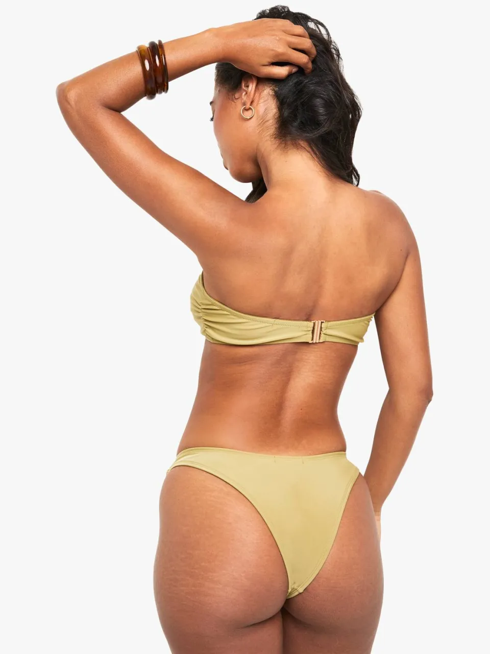 boohoo Dames Resin Hardwear Bandeau Bikini Slipjes olijf, foto 3