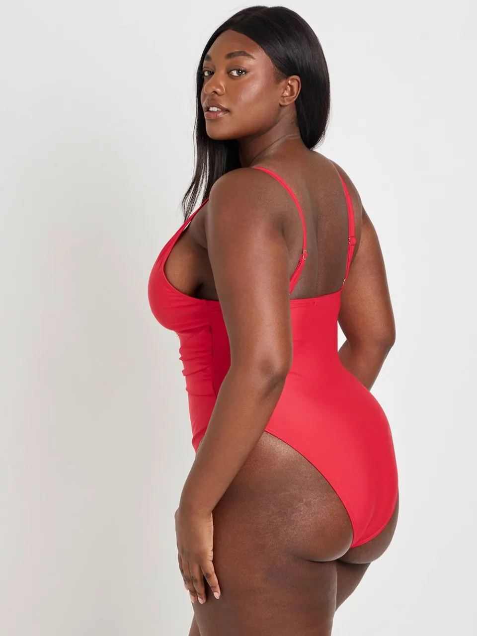 boohoo Dames Plus Buikcontrolerende O-ring Badpak Met Diepe V-hals rood, foto 2