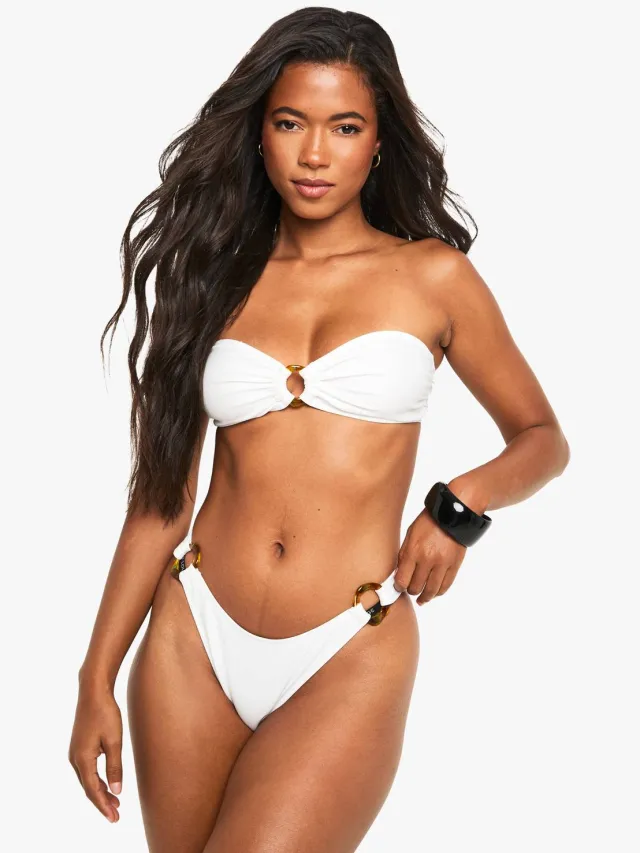 boohoo Dames Resin Hardwear Bandeau Bikini Slipjes Wit