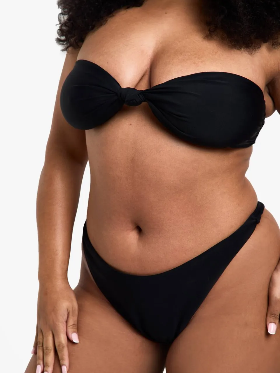 boohoo Dames Plus Zwemkleding Essentials Tanga zwart, foto 4