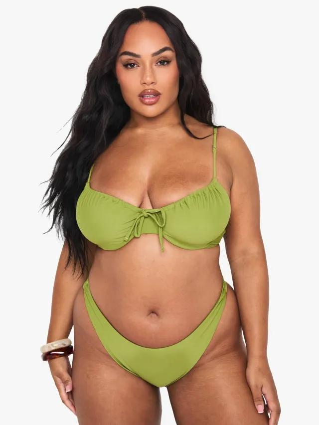 boohoo Dames Plus gerafelde bikini-top met beugels Olijf