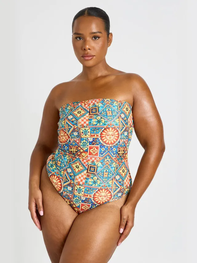 boohoo Dames Plus Bandeau Badpak Met Tegelprint multicolor, foto 2