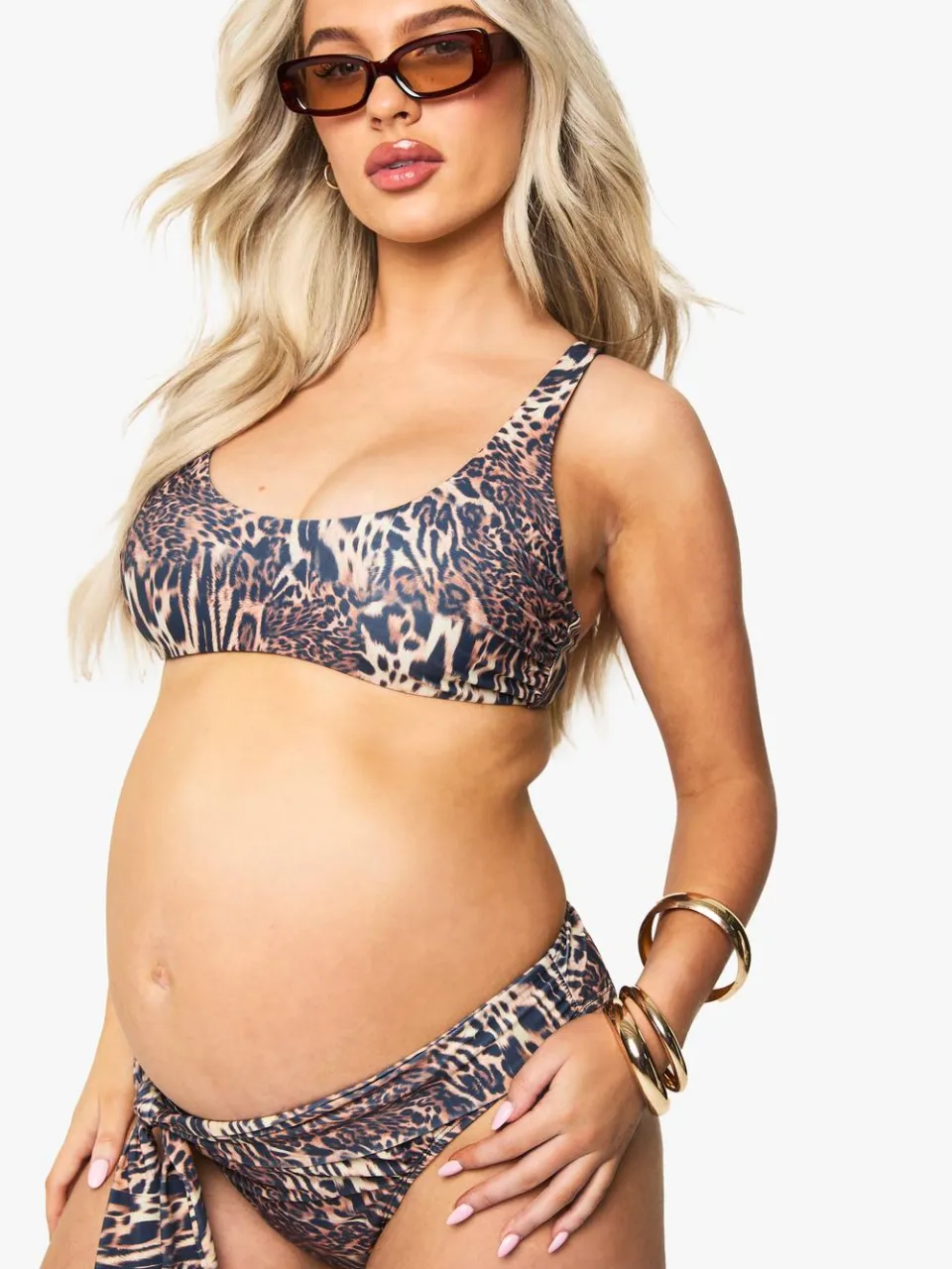 boohoo Dames Zwangerschapsbikini met luipaardprint, scoop-hals, hoge taille en strikdetail bruin, foto 3