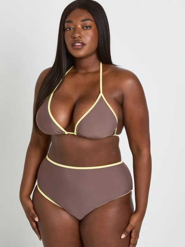 boohoo Dames Plus Contrast Bikini Top En Hoge Taille Bikini Broekje Chocoladebruin