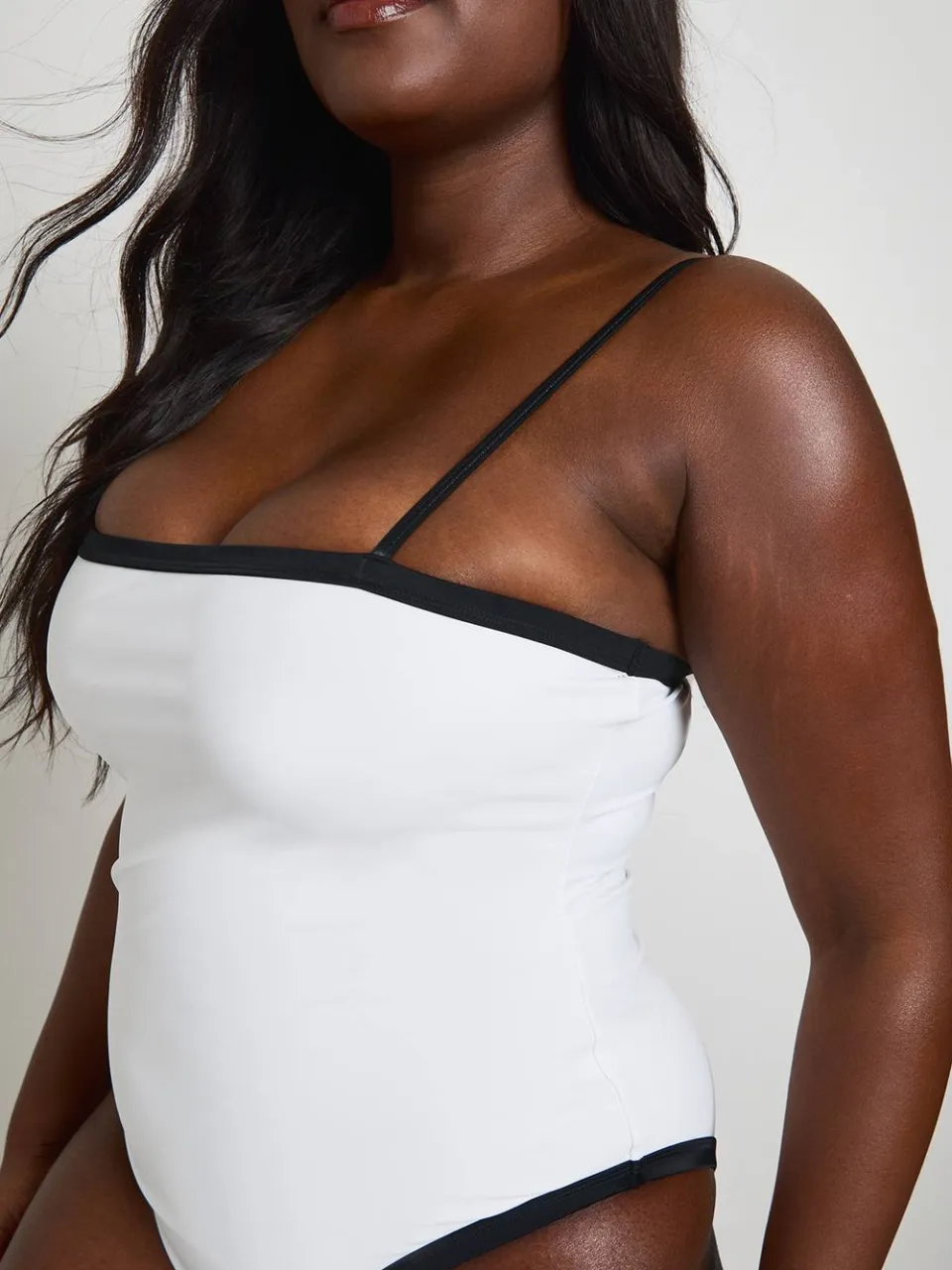 boohoo Dames Buikcontrolerend Badpak Met Contrasterende Vierkante Hals wit, foto 4
