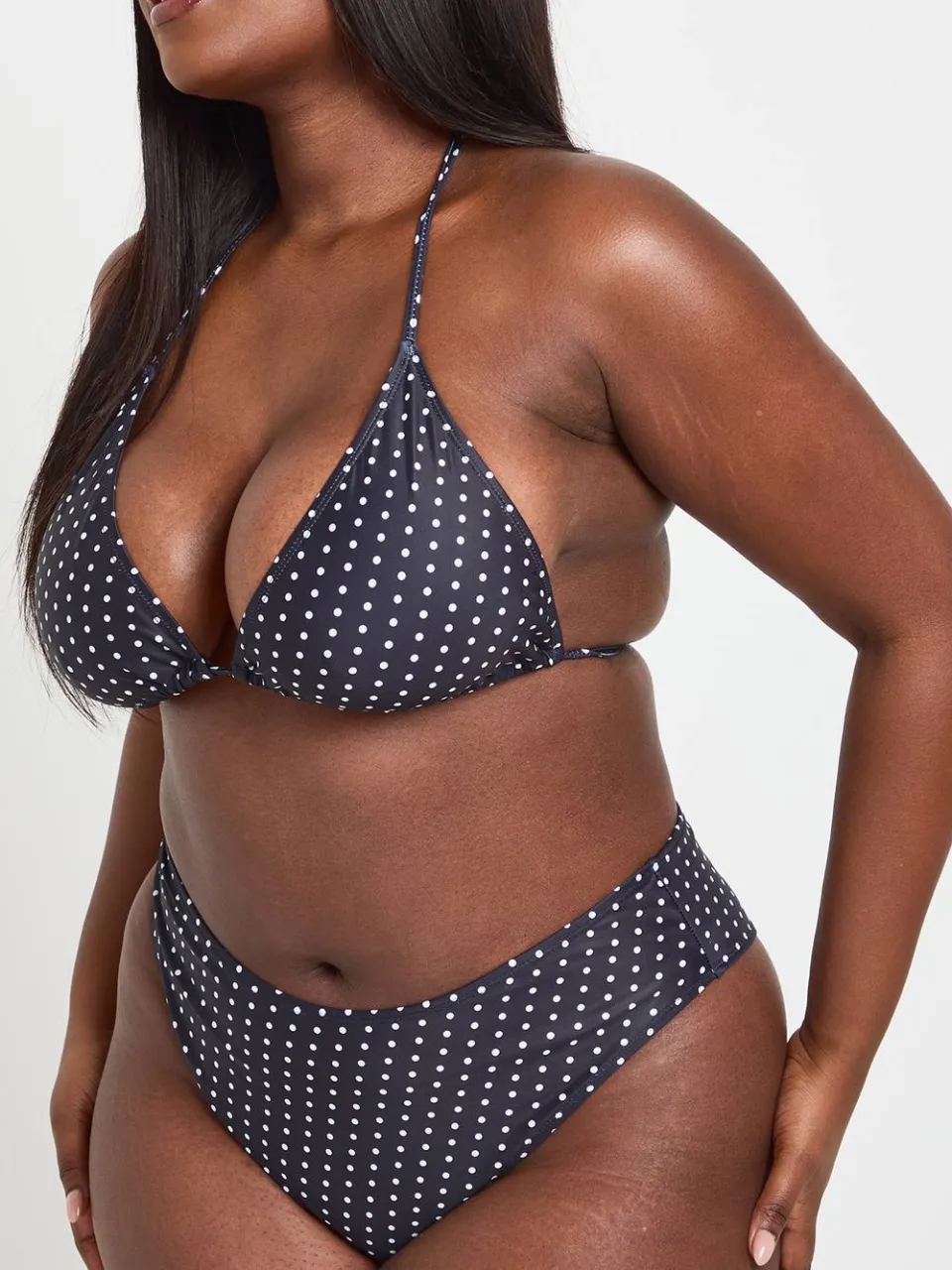 boohoo Dames Plus Polka Dot Driehoekige Bikinitop & Hoge Taille Bikinibroekje Set zwart, foto 2