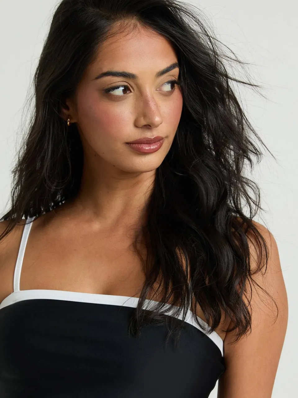 boohoo Dames Buikcontrolerend Badpak Met Contrasterende Vierkante Hals zwart, foto 4
