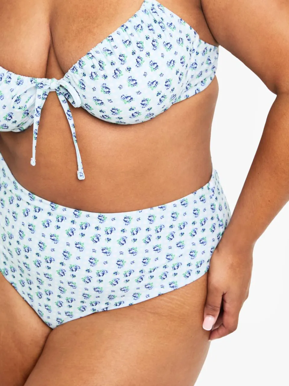 boohoo Dames Plus Gingham Floral Bikini-broek met hoge taille en zijband met strik babyblauw, foto 4