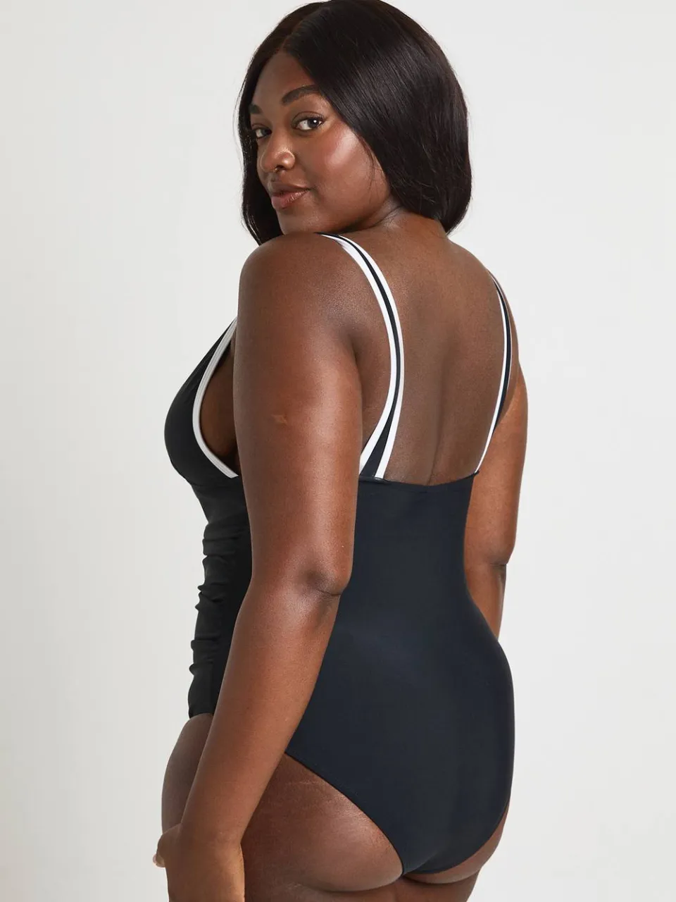 boohoo Dames Plus Buikcontrolerend Badpak Met Diepe Hals zwart, foto 2