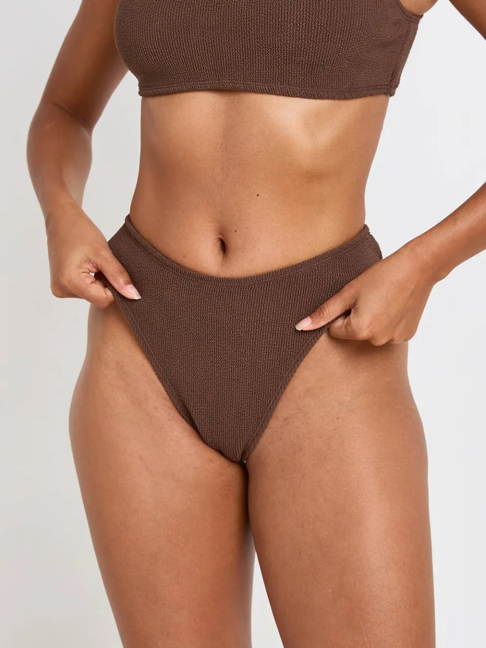 boohoo Dames Gestructureerde Hoge Pijp Bikinibroekje chocoladebruin, foto 4