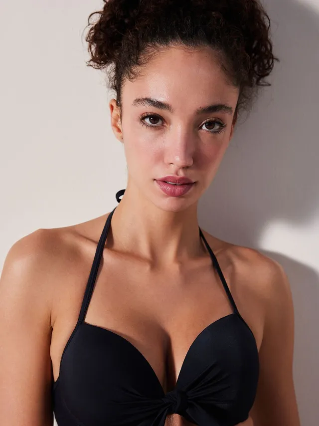 Penti Effen onderbroken halter bikini top Zwart