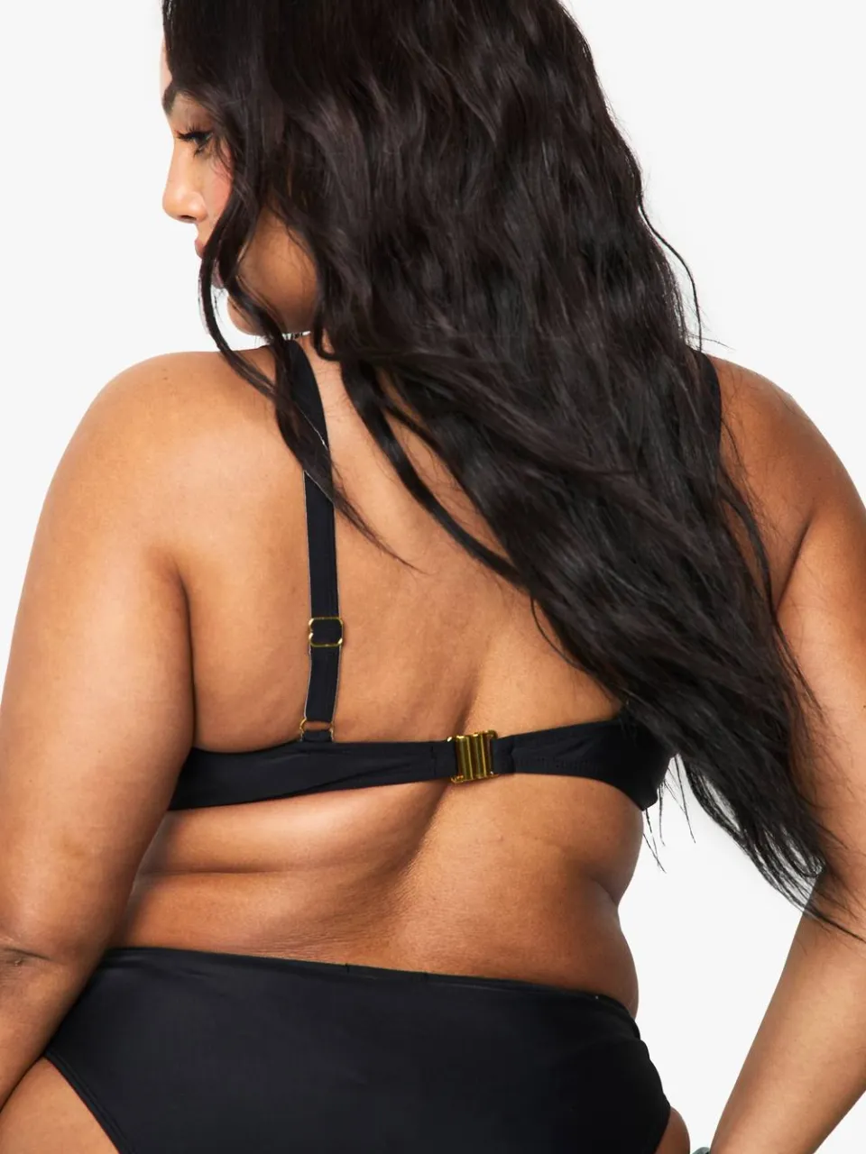 boohoo Dames Plus opgevulde bikini top met knoopdetail aan de voorkant zwart, foto 3