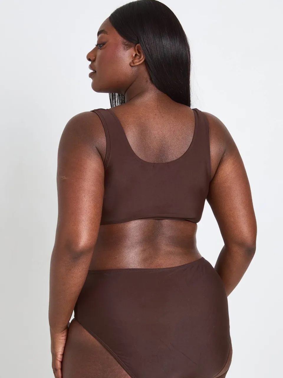 boohoo Dames Plus Essentials Scoop Bikinitop chocoladebruin, foto 2