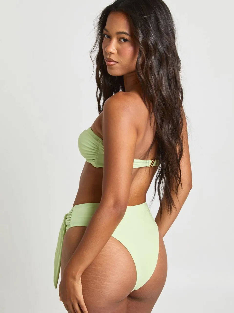 boohoo Dames Bandeau Bikinitop Met Strik En Afneembare Bandjes pistache, foto 2