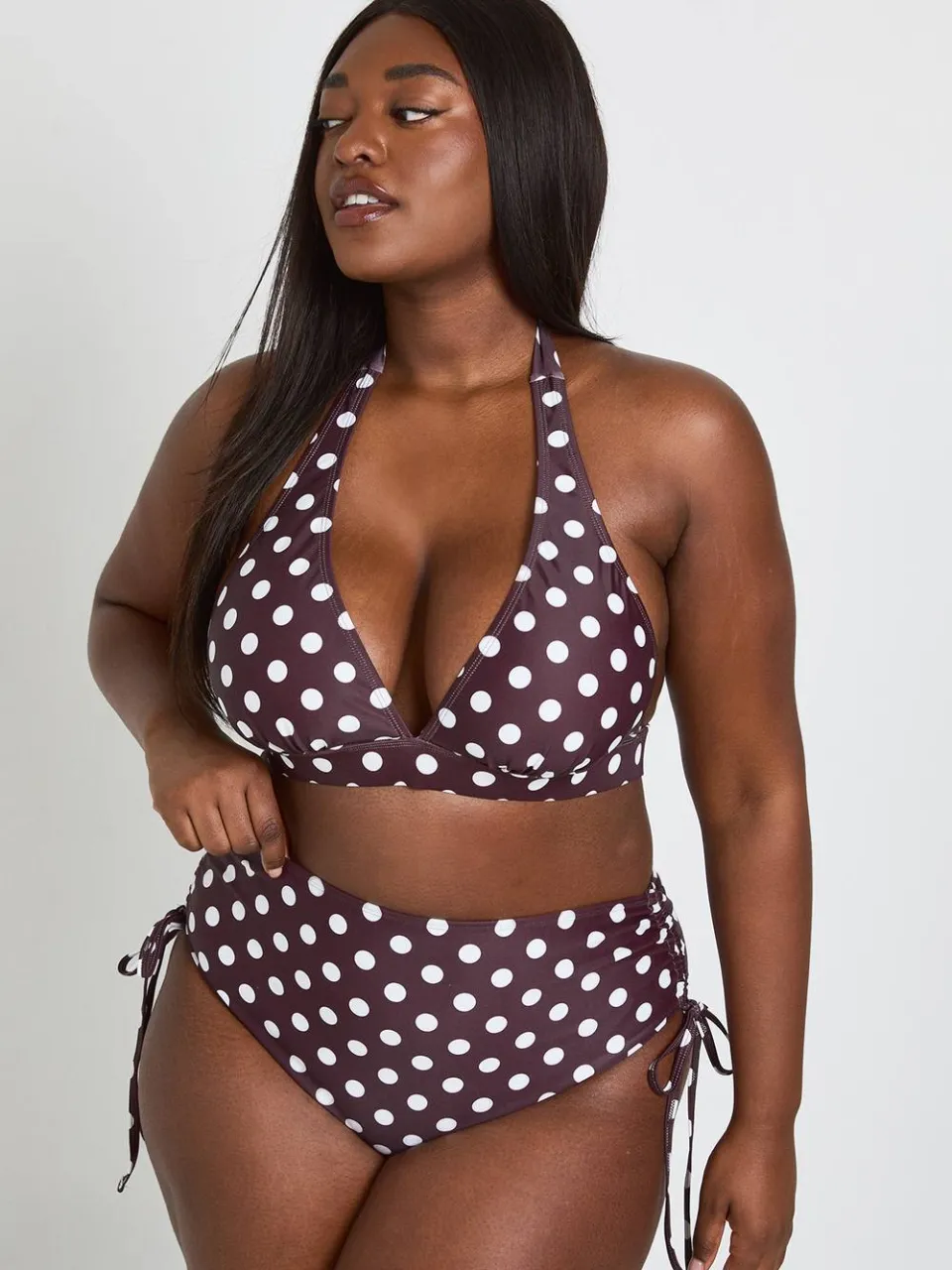 boohoo Dames Plus Polka Dot Buikcontrolerende Hoge Taille En Plunge Bikini Top chocoladebruin, foto 3