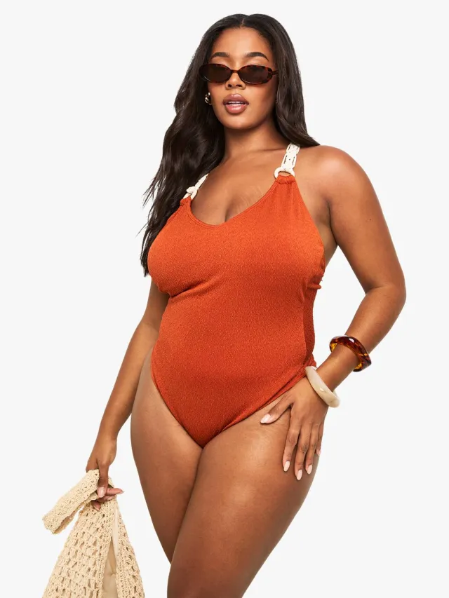 boohoo Dames PLUS BADKOSTUUM MET MACRAMÉ-BANDEN Chocoladebruin