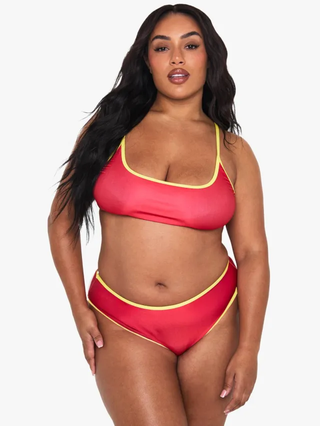 boohoo Dames PLUS bikini set met contrasterende afwerking en hoge taille Rood