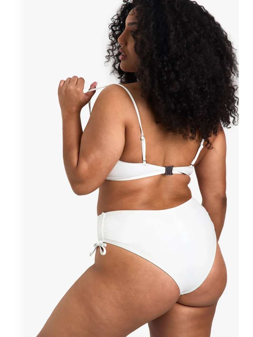 boohoo Dames Plus Swimwear Essentials Bikini Top met beugels wit, foto 4