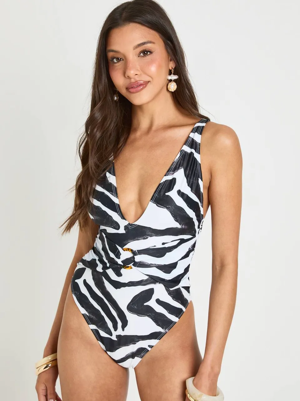 boohoo Dames Badpak Met Zebraprint, Buikcontrole En O-ring Diepe V-hals, foto 3