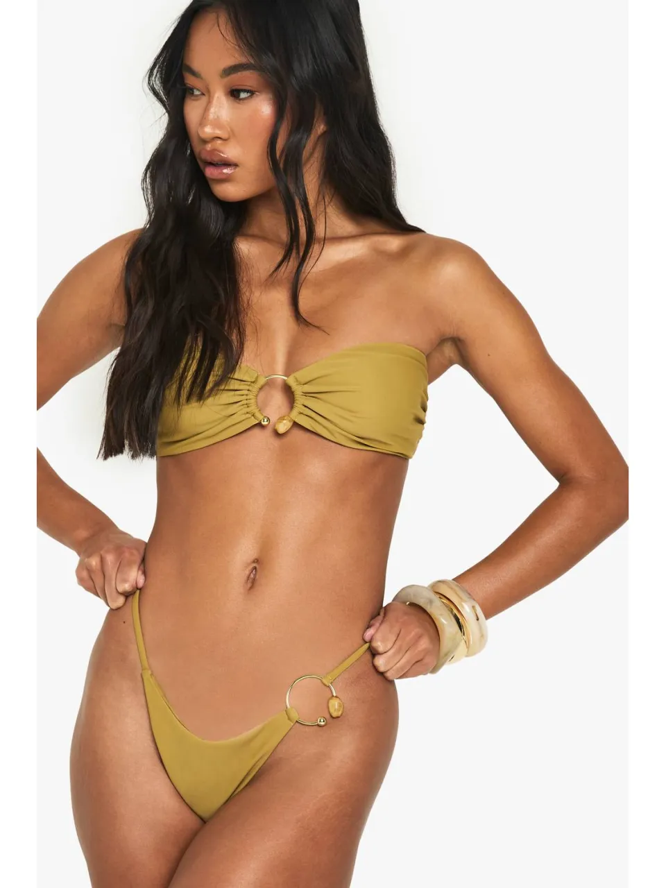 boohoo Dames Resinsteen afwerking, gouden O-ring detail, bandeau bikini-bovenstuk Olijf