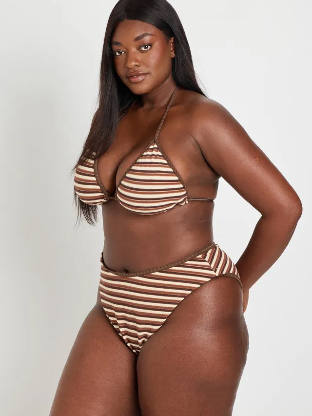 boohoo Dames Plus Size Driehoekige Bikini Top Met Kralen & Hoge Taille Bikini Set bruin