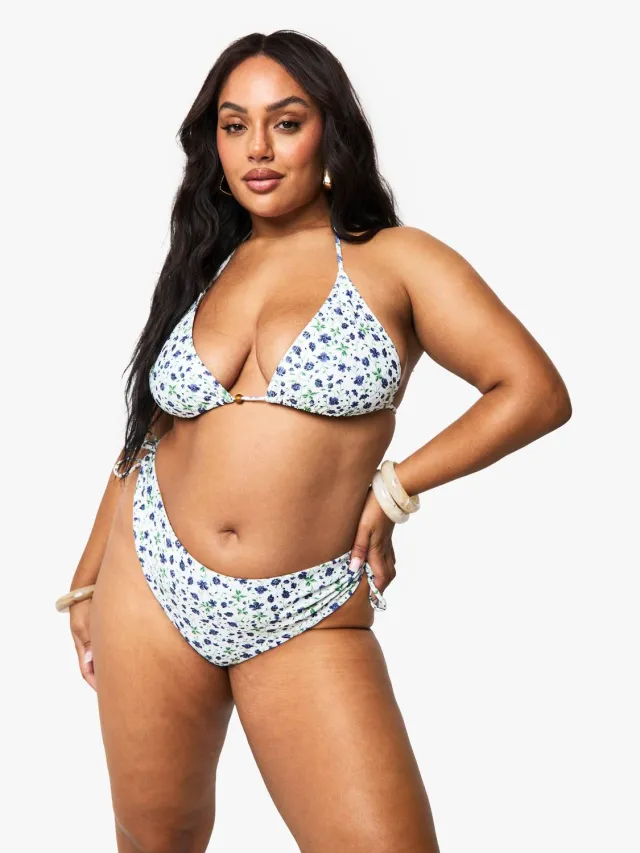 boohoo Dames Plus Ditsy Floral met kralen asymmetrische bikini slip met zij-tie Violet