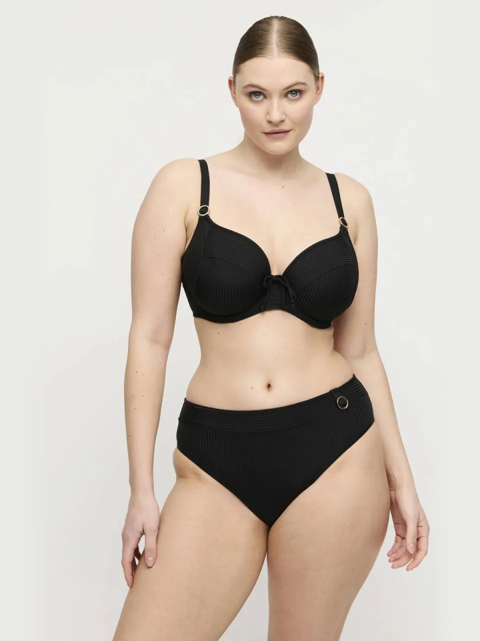 PrimaDonna Delray bikinitop met beugel zwart