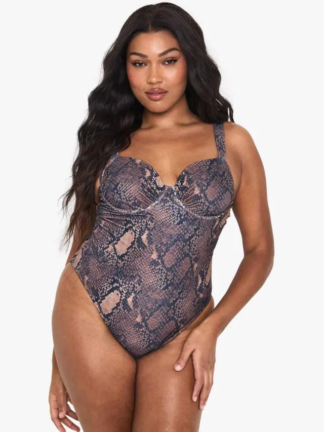 boohoo Dames Plus slangenprint-badpak met beugels
