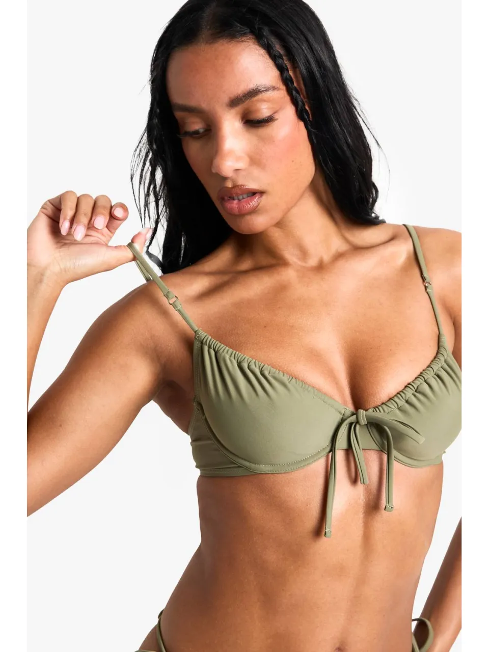 boohoo Dames Zwemkleding Essentials Onderbeugeld Bikinioberstuk kaki, foto 4