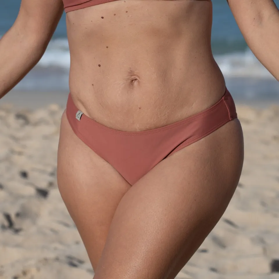 Inaska dames vegan Bikinibroekje Chill Regular Cut Vintage Roze Lichtroze