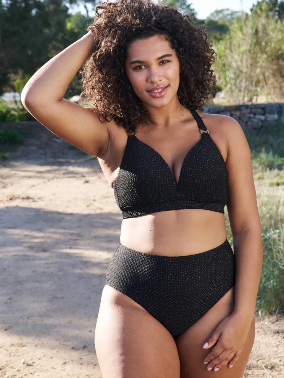 BEACHWAVE Curve high waist bikinibroekje met lurex en textuur zwart, foto 4
