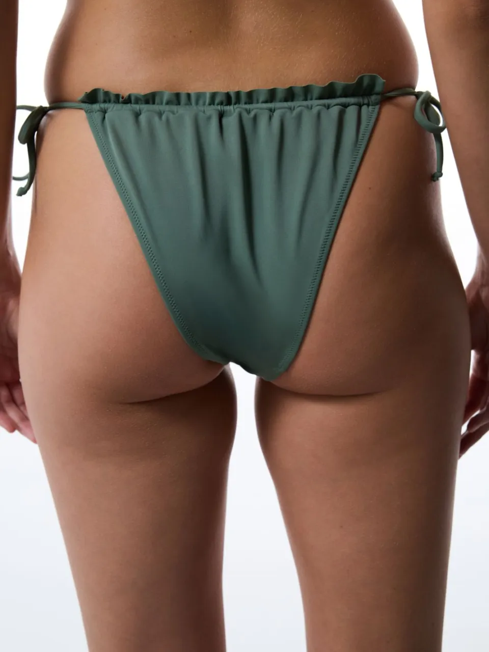 Penti Lage Taille Biketop met Krawat en Volant saliegroen, foto 2