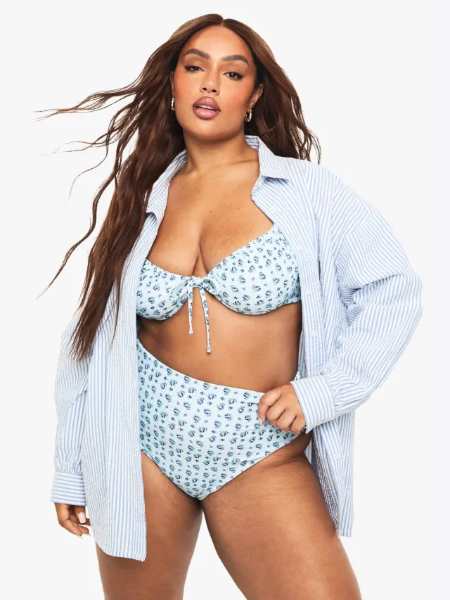 boohoo Dames Plus Gingham Bloemenprint Bikini Top met beugels Babyblauw