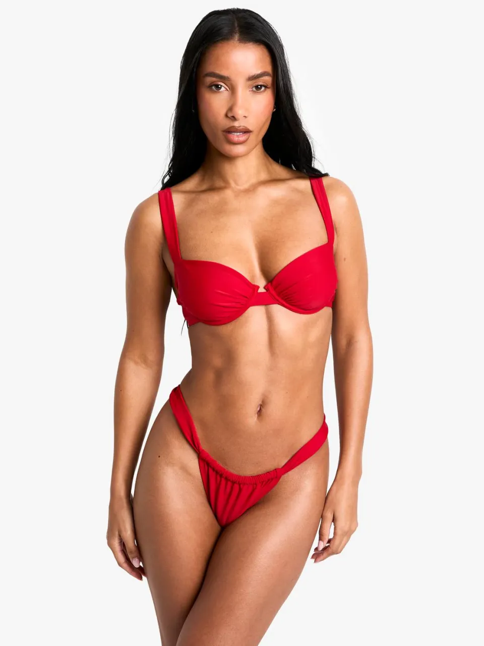 boohoo Dames Petite Swimwear Essentials Balkon Bikini Top rood, foto 3