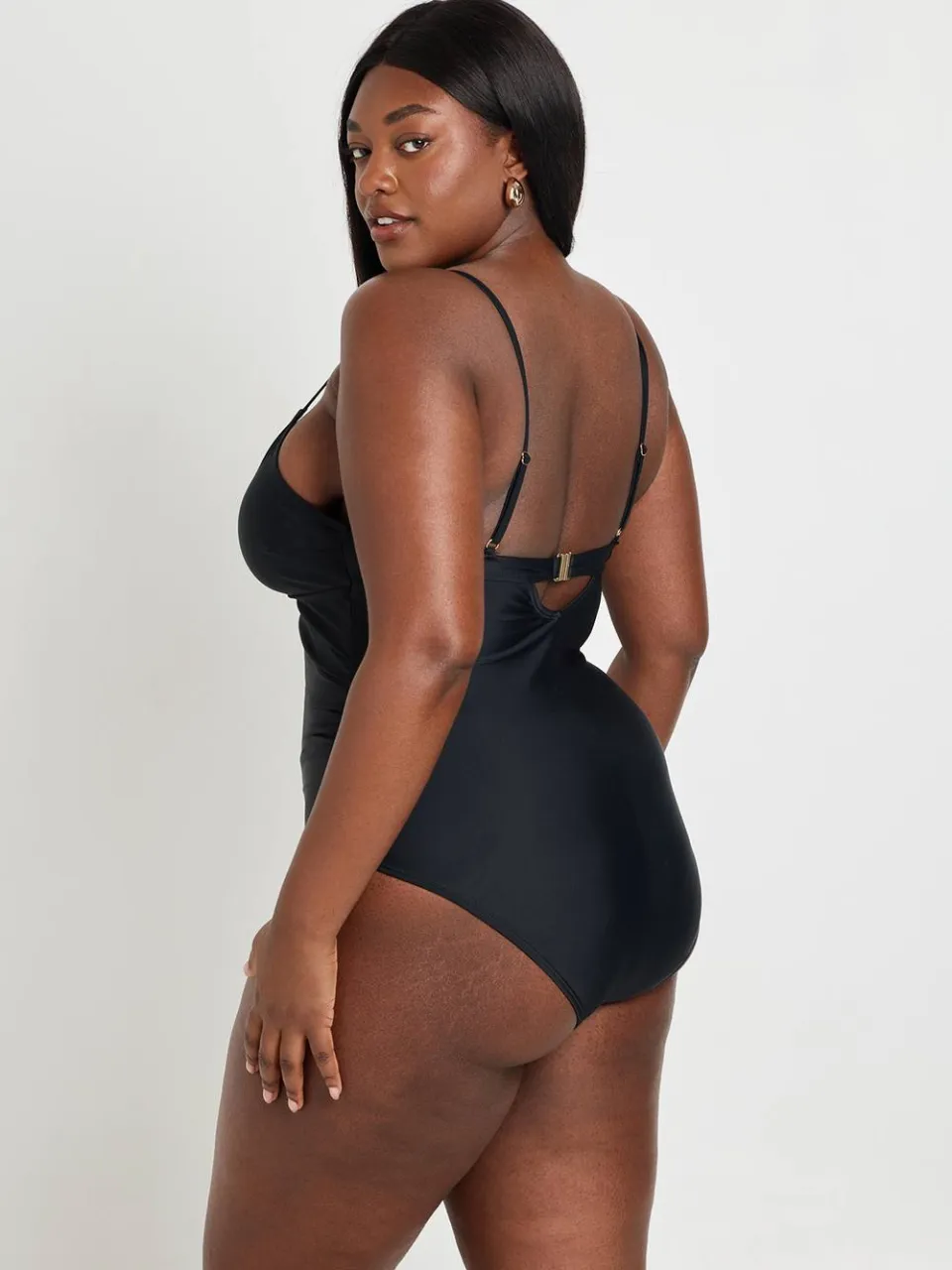 boohoo Dames Plus Buikcontrolerende Badpak Met Diepe Hals En Sleutelgatdetail zwart, foto 2
