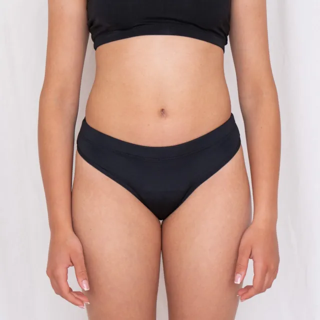 Lotties Period Menstruatie zwemslip Lotties Period - Bikinibroekje XXS - Zwart - Menstruatie zwemkleding - Mid-Taille - Geen gedoe meer met tampon touwtjes en beach-ready in een handomdraai!