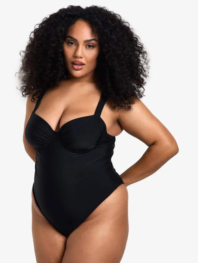 boohoo Dames Plus Swimwear Essentials Balconette Badpak Zwart