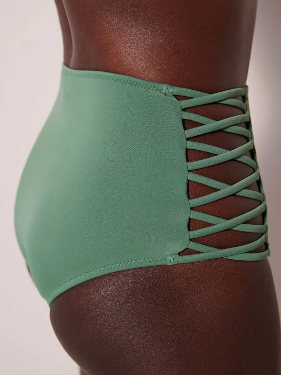 Penti Hoogzwaist Cut-Out Bikini Shorts saliegroen, foto 2